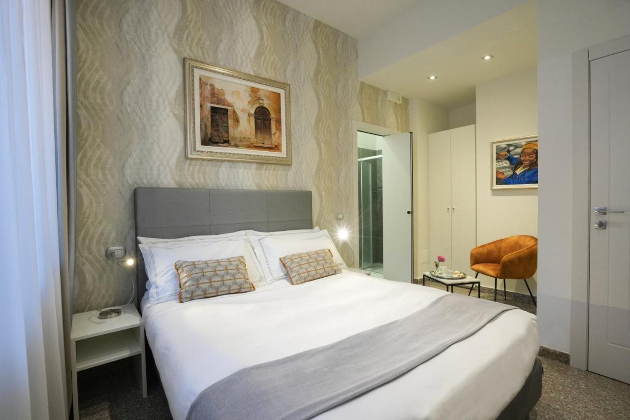 Monza City Rooms & Studios ภายนอก รูปภาพ