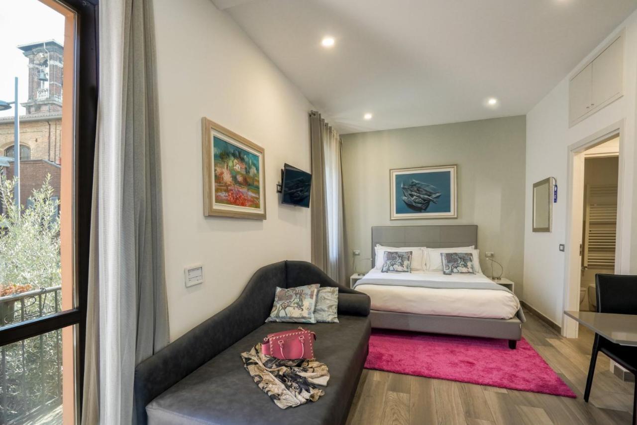 Monza City Rooms & Studios ภายนอก รูปภาพ
