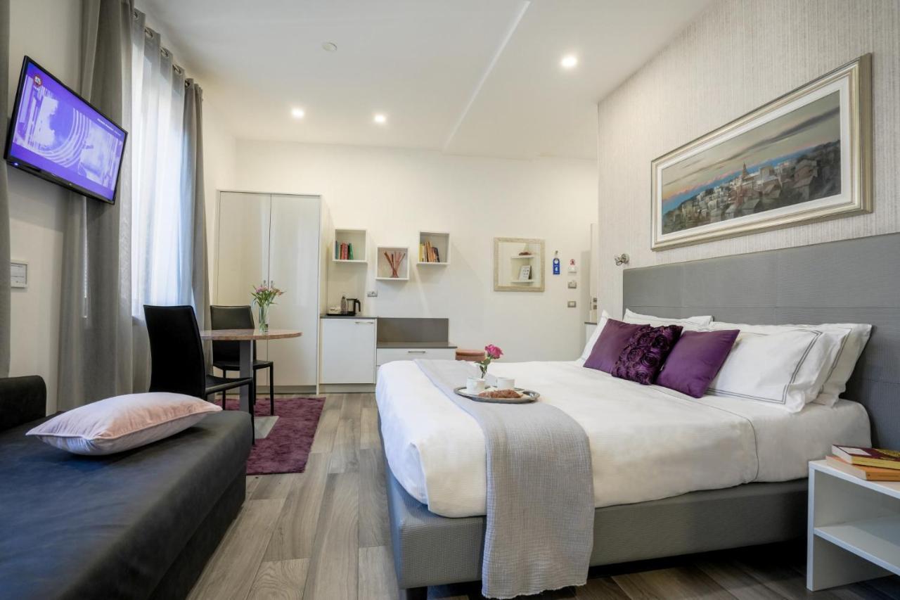 Monza City Rooms & Studios ภายนอก รูปภาพ